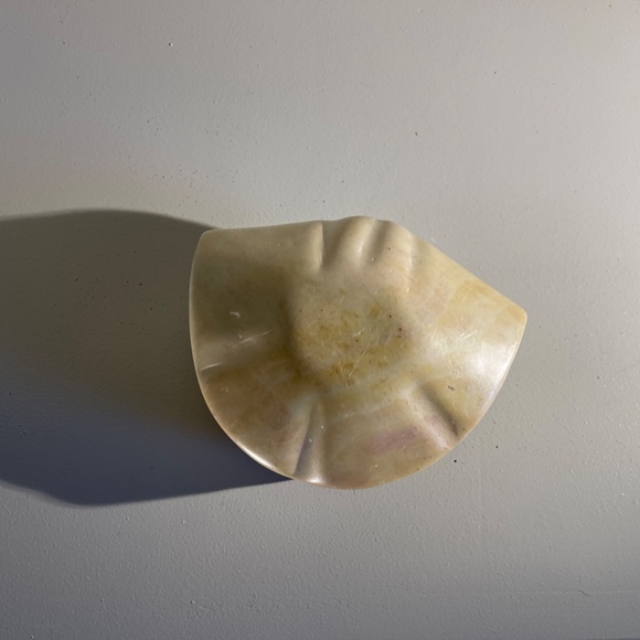 Decorative Shell Box - Picture 5 of 6